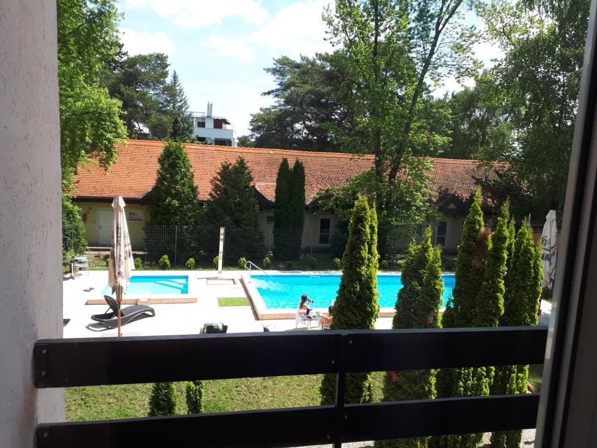 Hotel Korona Сиофок Екстериор снимка
