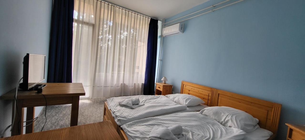 Hotel Korona Сиофок Екстериор снимка