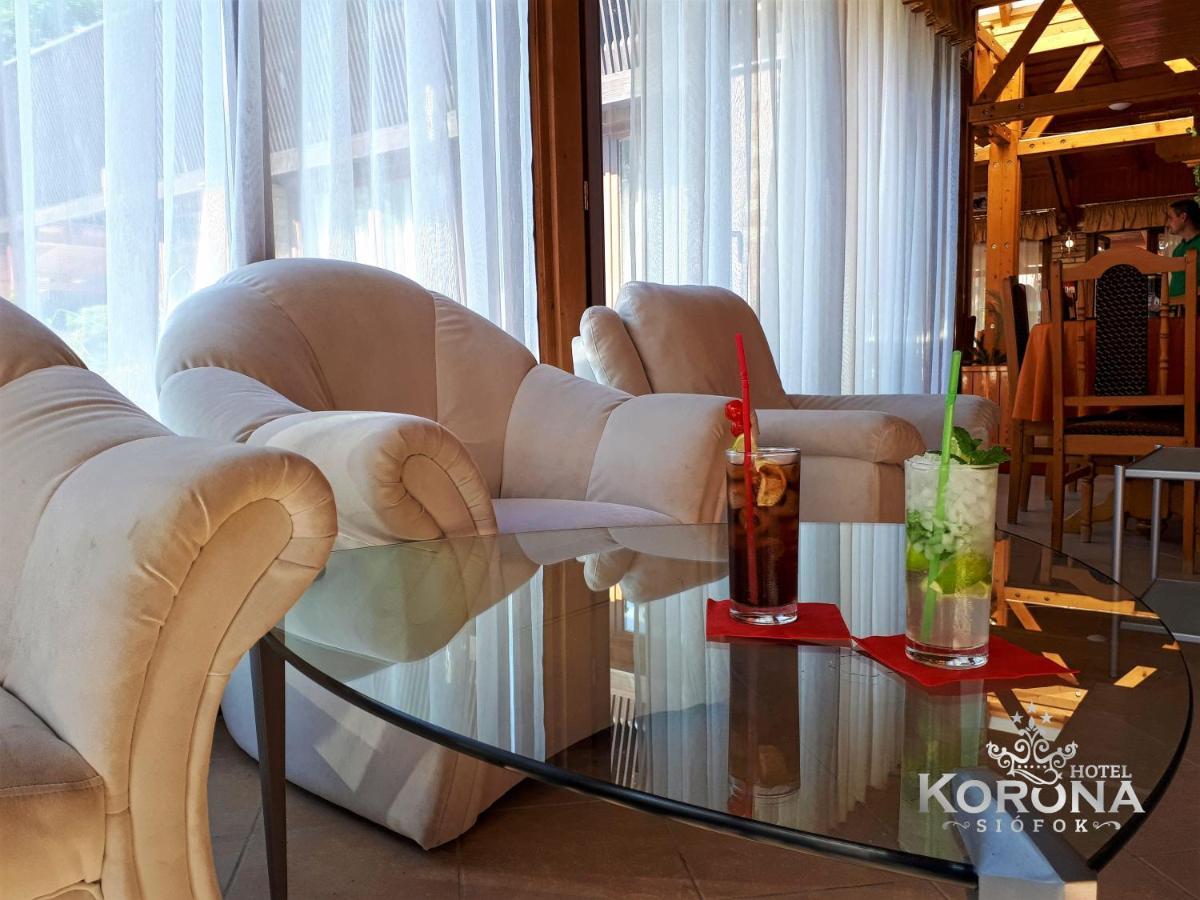 Hotel Korona Сиофок Екстериор снимка