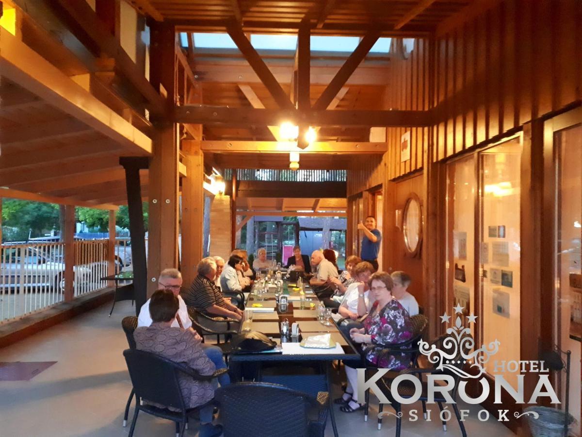 Hotel Korona Сиофок Екстериор снимка