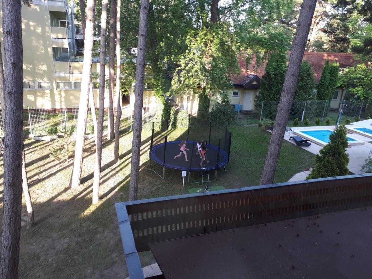 Hotel Korona Сиофок Екстериор снимка